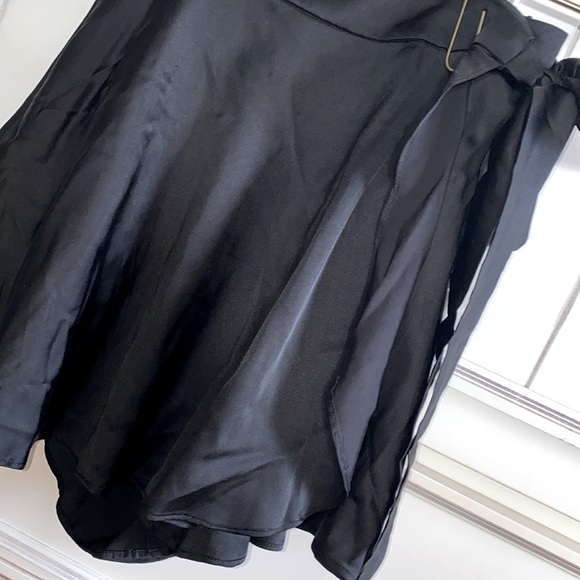 Skirt - Picture 3 of 6